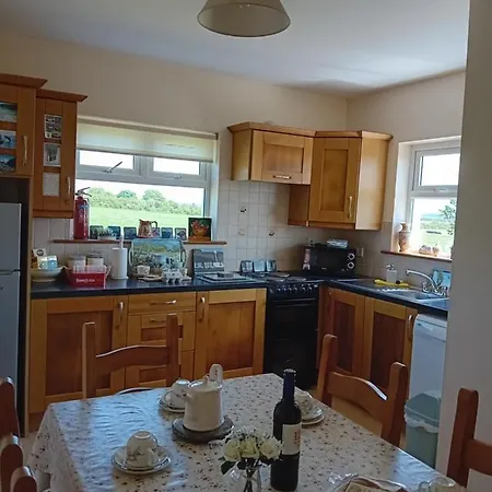 بيت للعطل Country *